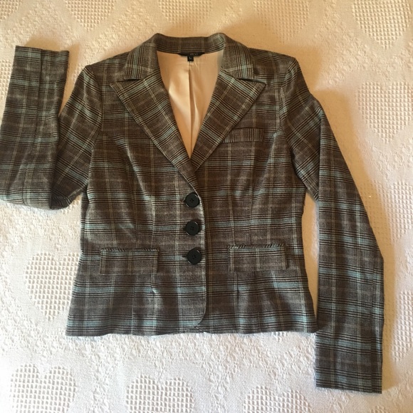Blazer - Picture 1 of 8